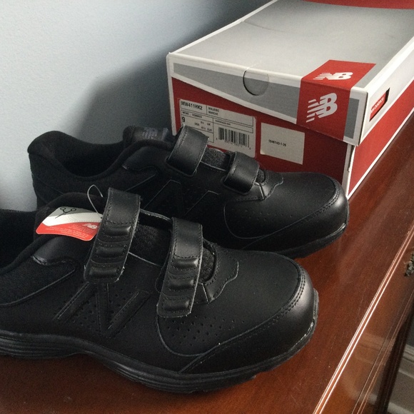 New Balance Men’s Leather Walking Shoes ..new in box main image 6